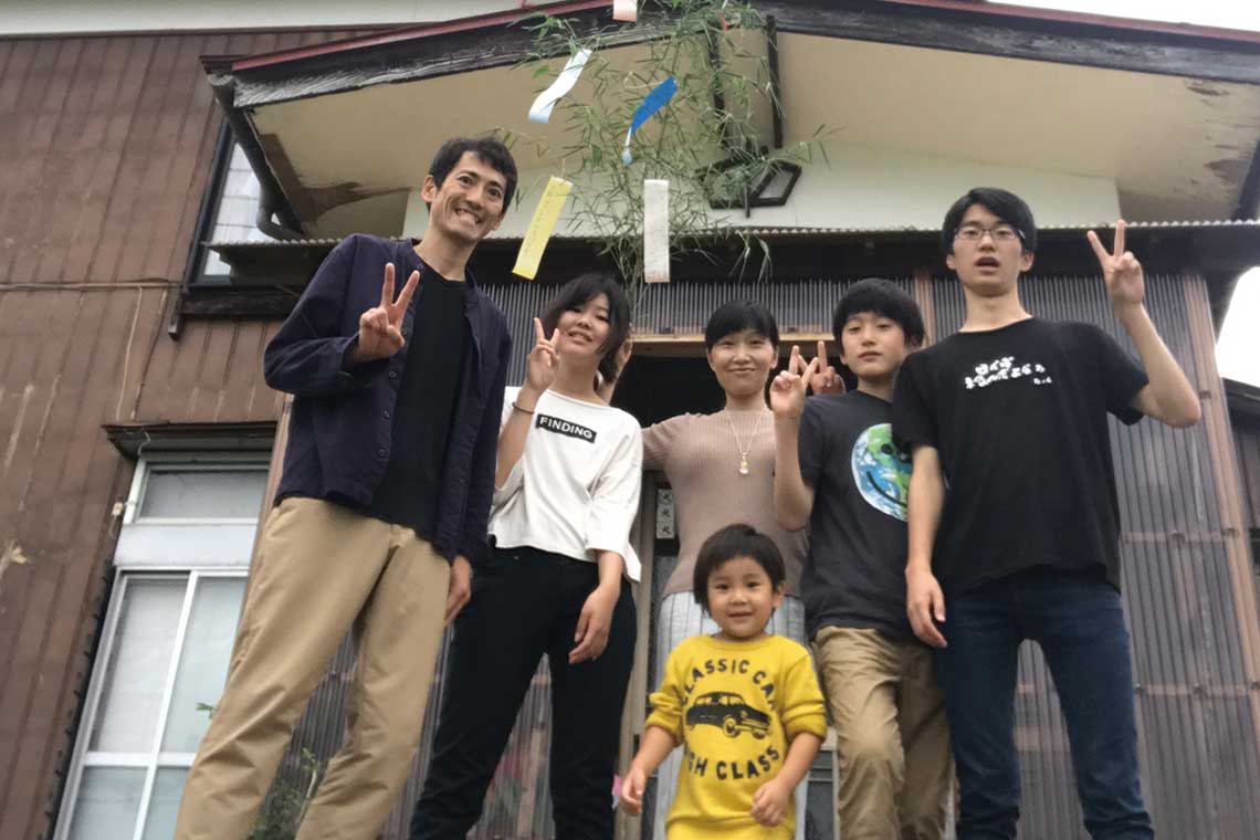 首都圏から新潟県内有数の豪雪地帯・津南町に移住した家族の生活を動画で伝える「つなすみチャンネル」。津南の魅力が発信されていることもあり再生回数、登録者は上昇を続ける