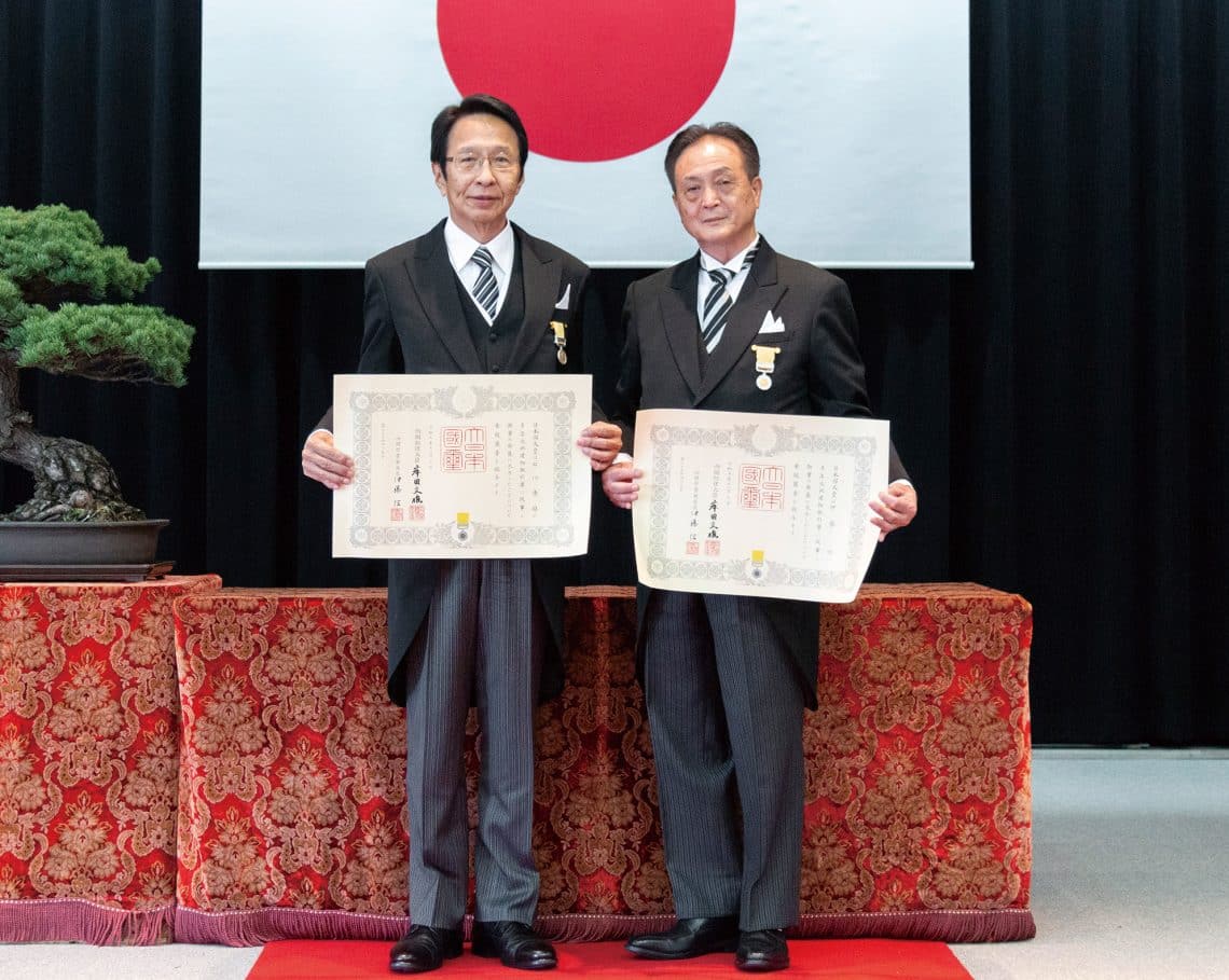 左：石川元東京都本部長、右：伊藤理事