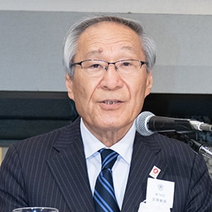 大鎌博 議長